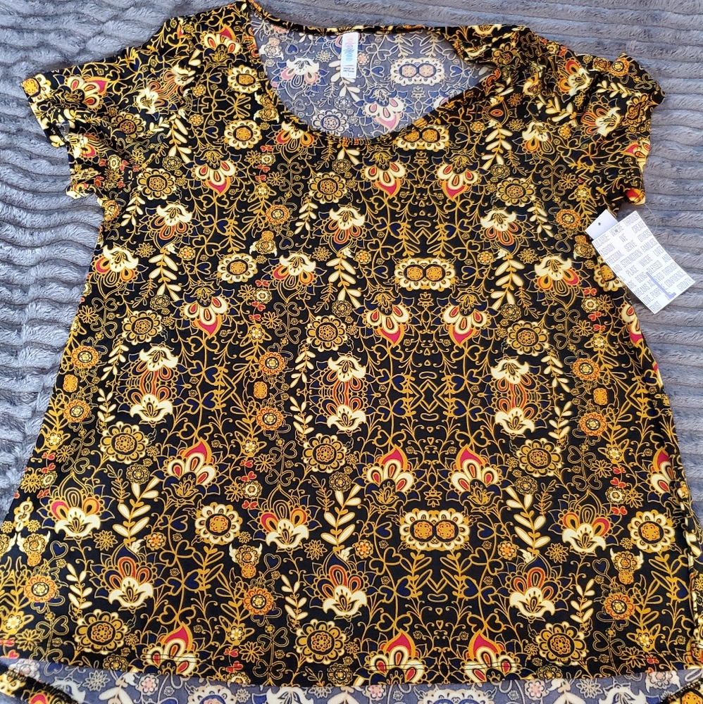 Lularoe classic t